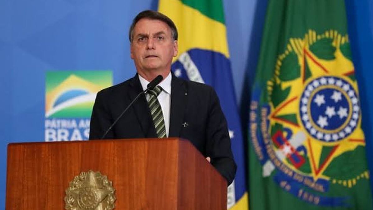 وقال الرئيس بولسونارو ان البرازيل كانت فى نهاية الوباء عندما دخلت موجتها الثانية .