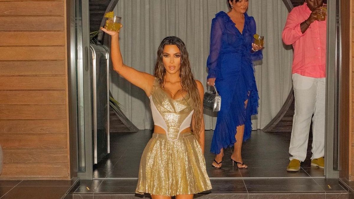 Kim Kardashian Dikritik Usai Buat Pesta Ulang Tahun di Pulau Pribadi