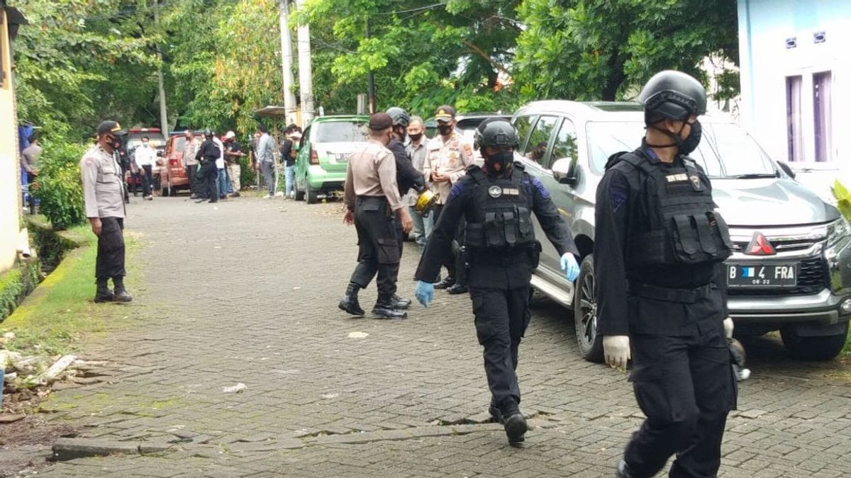 Villa Mutiara Makassar Groupe Terroriste Recrute Des Membres De La Famille