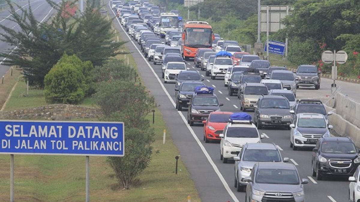 76 Thousand Vehicles Cross The Palikanci Toll Road At The Moment Of Eid Homecoming
