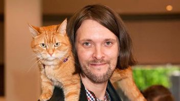 Amant De Chat En Deuil, Bob The Cat Drug Addict Rescue Va