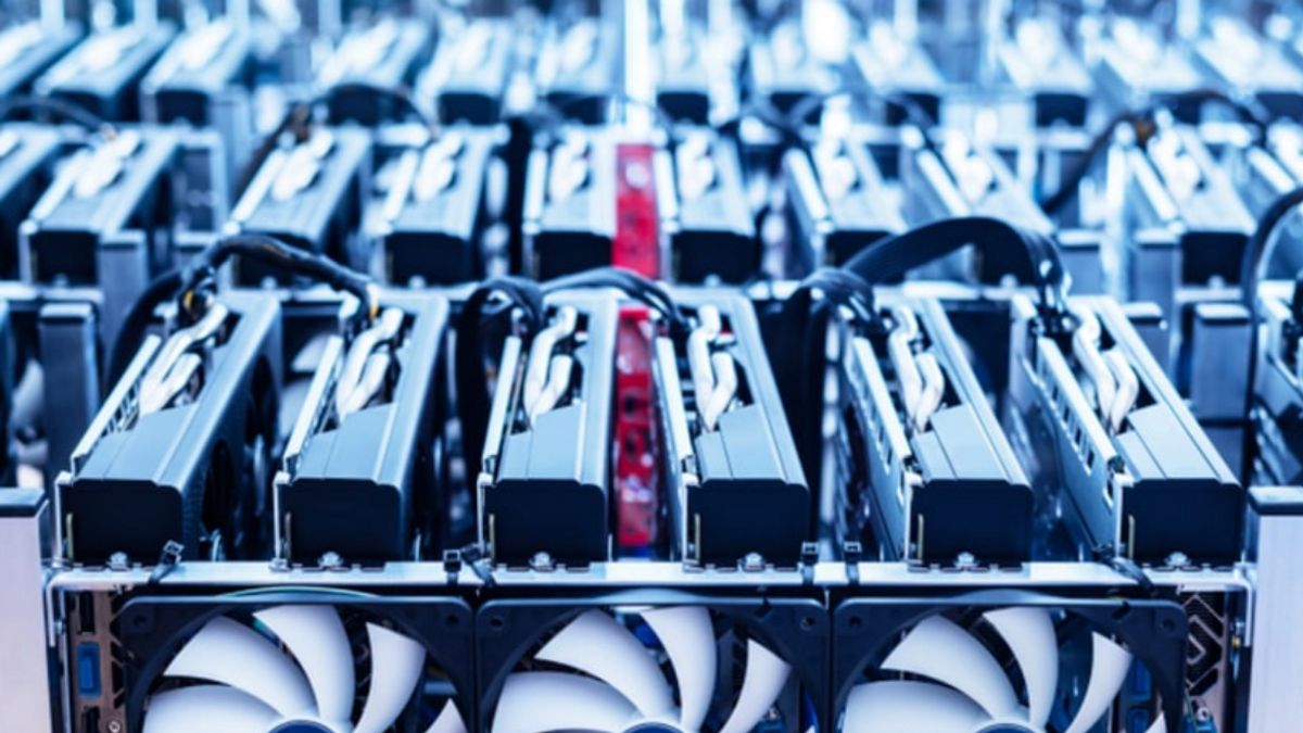 Cleanspark Buys 60,000 Bitcoin Miners From Bitmain, Ready To Face Bull Market