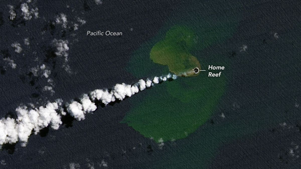 一个新的2.4公顷的岛屿在太平洋的水下火山爆发后出现