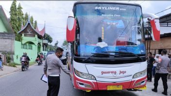 أخبار الحزن من بادانج، ثلاثة طلاب المدارس الابتدائية يموتون، صدمتها حافلة AKAP
