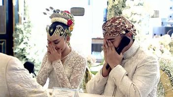 تعليقات مستخدمي الإنترنت المضحكة ردا على حفل زفاف Kaesang: يرى Ngakak وجها متوترا لتغيير الحالة على KTP