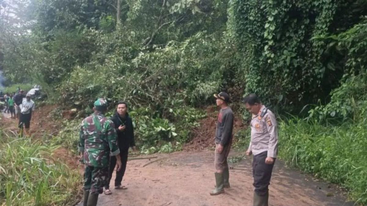 Landslide Prone, South OKU BPBD Urges Residents To Be More Alert