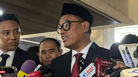 ‘Modal’ Podcast, Uya Kuya Minta Masyarakat Indonesia Percaya Artis yang Jadi Anggota DPR