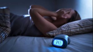 Des problèmes de sommeil à l'âge moyen et peuvent accélérer le vieillissement