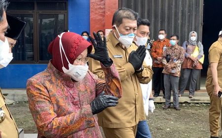 BOR Pasien COVID di Malang Sentuh 90 Persen, Mensos Risma Gerak Cepat Beri Bantuan 10 Tenda Darurat