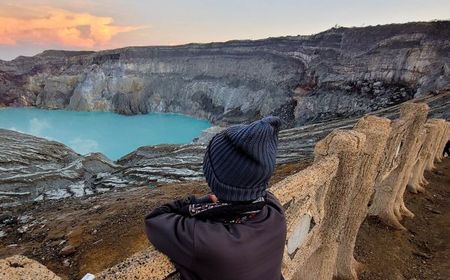 Turis China Tewas Jatuh ke Kawah Ijen, Sandiaga Uno: Aspek Keamanan Harus Diutamakan