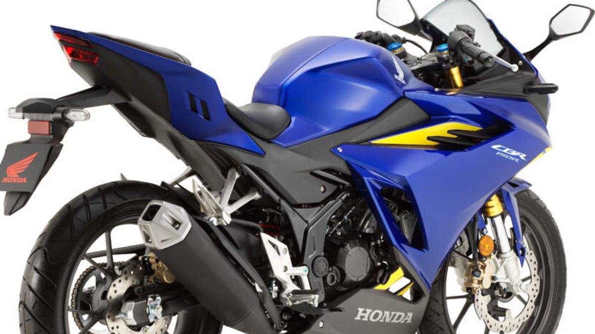 Honda CB150R Hadir dengan Warna Biru di Malaysia, Mirip Motor Yamaha