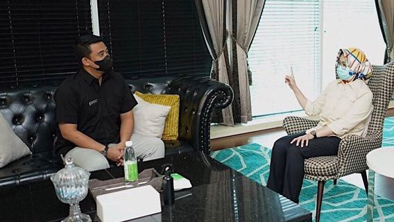 Wali Kota Bobby Bahas Smart City Bareng Airin, Warganet: Belajar Sama Pak Ahok dan Bu Risma Dong, Mereka Pakarnya