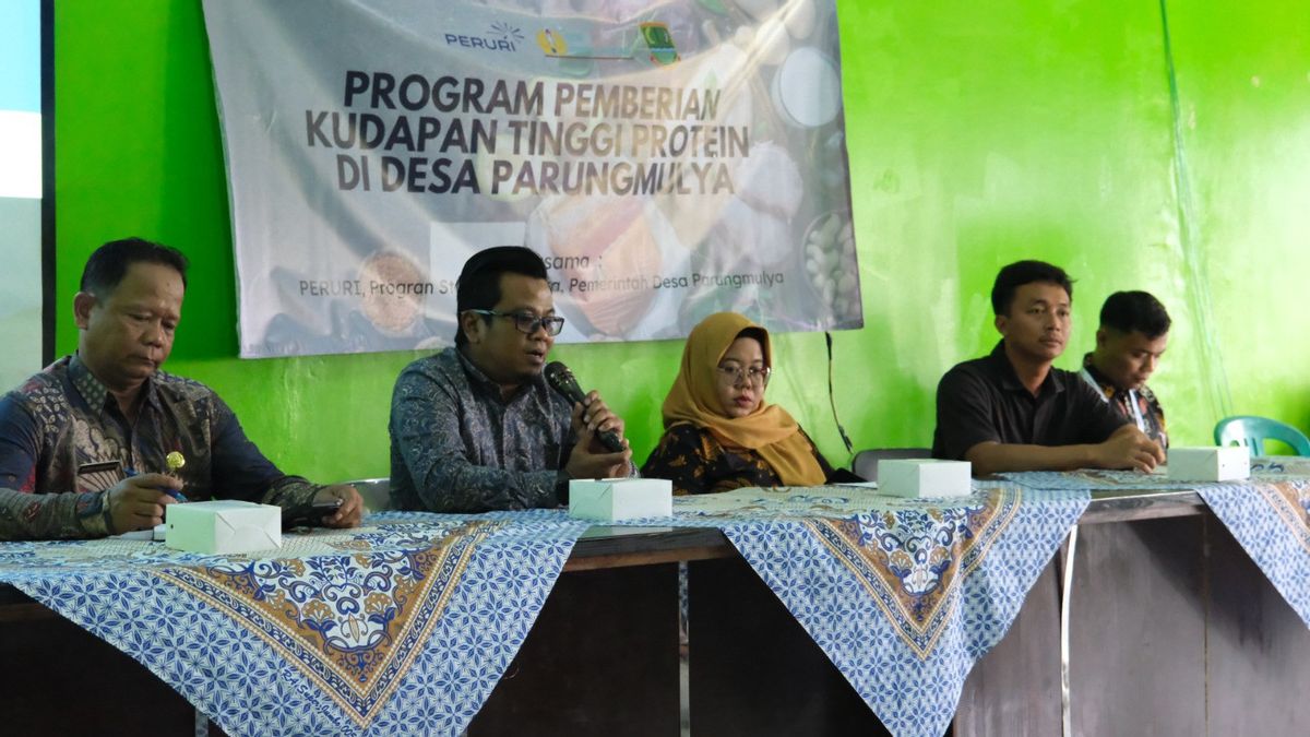 PERURI renforce son engagement à réduire la retard de croissance grâce à un programme de suppléments alimentaires dans le village de Parungmulya Karawang