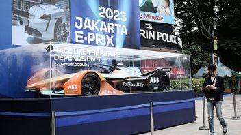 Formula E Soon, Replica Of Mejeng Electric Racing Cars At The HI Roundabout