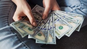 Dolar AS Menguat, Sri Mulyani Sebut Dampak ke Rupiah Lebih Baik dari Negara Lain