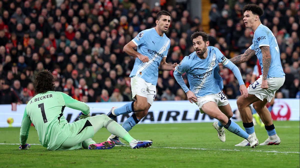 Kalahkan Liverpool Lewat Penalti Menit Terakhir, Man City Ancam Arsenal