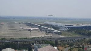 Awas! Ini Sanksi Bermain Layang-Layang Dekat Bandara yang Wajib Anda Tahu