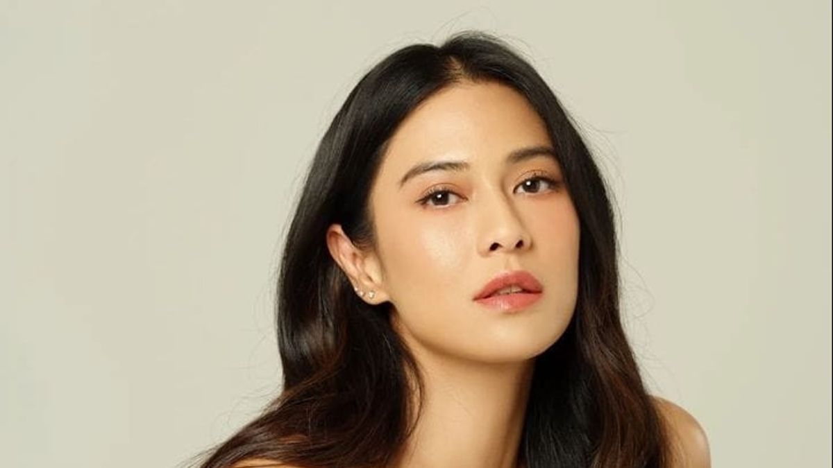 Dian Sastrowardoyo Reveals Secrets Of Staying Beautiful And Young Awet At  41 Years Old