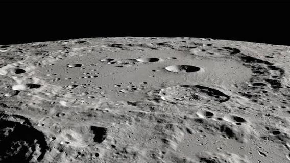 Pencarian Tabung Lava di Mars dan Bulan Bisa Ditemukan Hanya dengan Remahan Roti