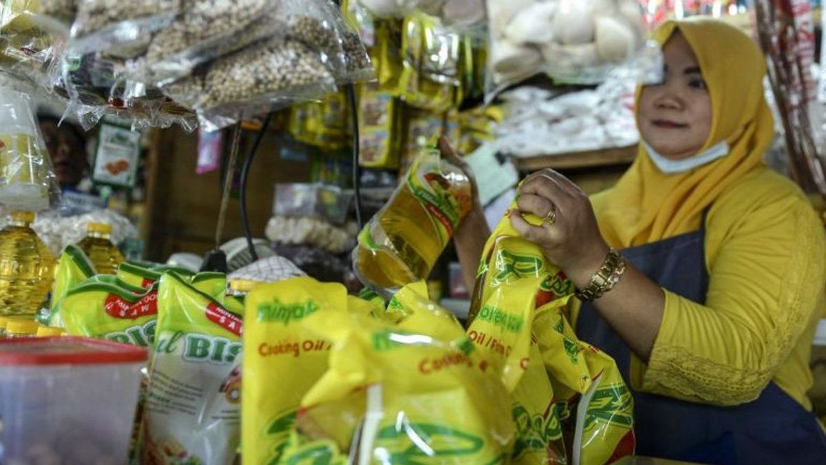 Harga Minyak Goreng Masih Beragam di Pasar, DPR Minta Satgas Pangan Turun ke Lapangan untuk Penertiban