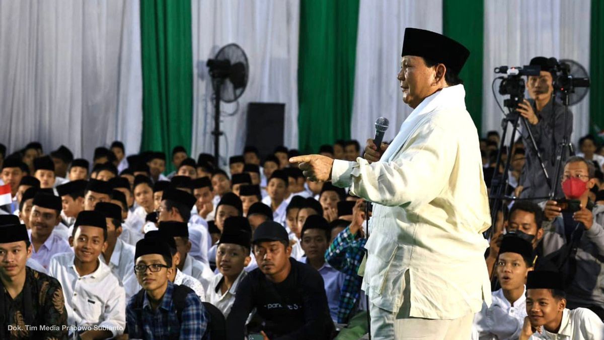 قم بزيارة Ponpes API Tegalrejo مع Cak Imin ، Prabowo يذكر رسالة Gus Dur حول الإسلام رحمتان ليل الأمين