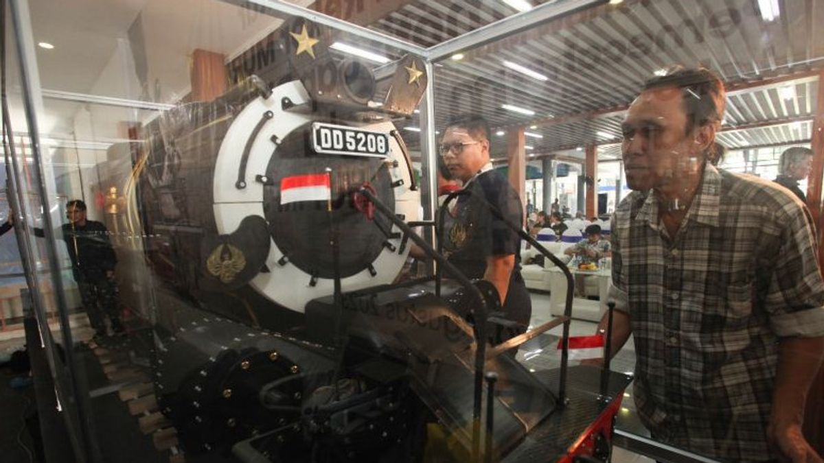 For The Sake Of Entertainment And History Education, Daop 8 Surabaya-IRPS Presents The Largest Locomotive Miniature In Indonesia
