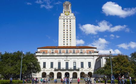 Universitas Austin Mulai Gunakan Bitcoin, Ini Buktinya!