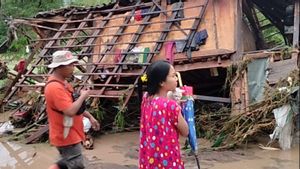8 Desa di Sumbawa Dilanda Banjir Bandang