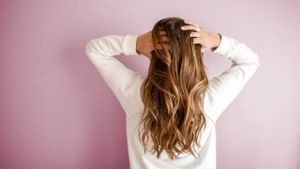Perbedaan Rambut Halus dan Tipis, Ini Penjelasan Ahli