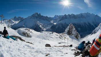 ヨーロッパ最高峰のモンブランに登りたいですか?救助と葬儀を予想するために2,200万ルピアの預金を準備する
