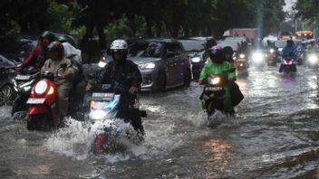 今夜の西ジャカルタの2つのRT洪水