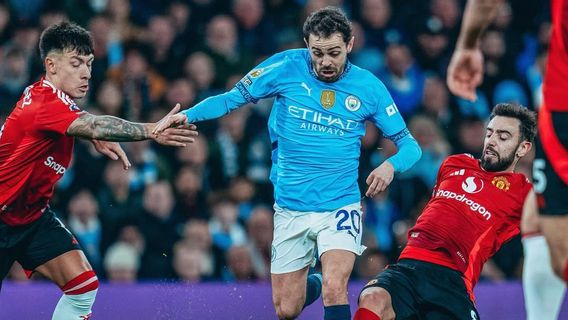 Manchester City jouant juste comme un garçon au derby Manchester United