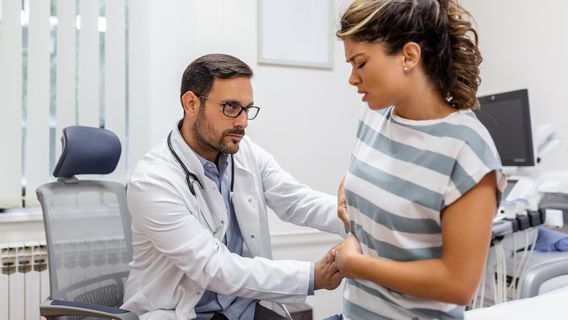 了解肾癌的症状：Vidi Aldiano患的癌症类型
