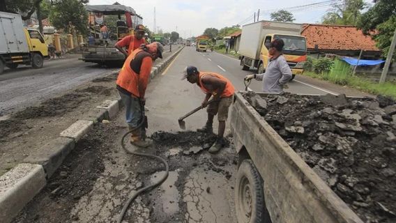 Anticipate The Deviation Of Work Standards, The Prosecutor's Office For The Repair Of The South Lampung Ryacudu Road