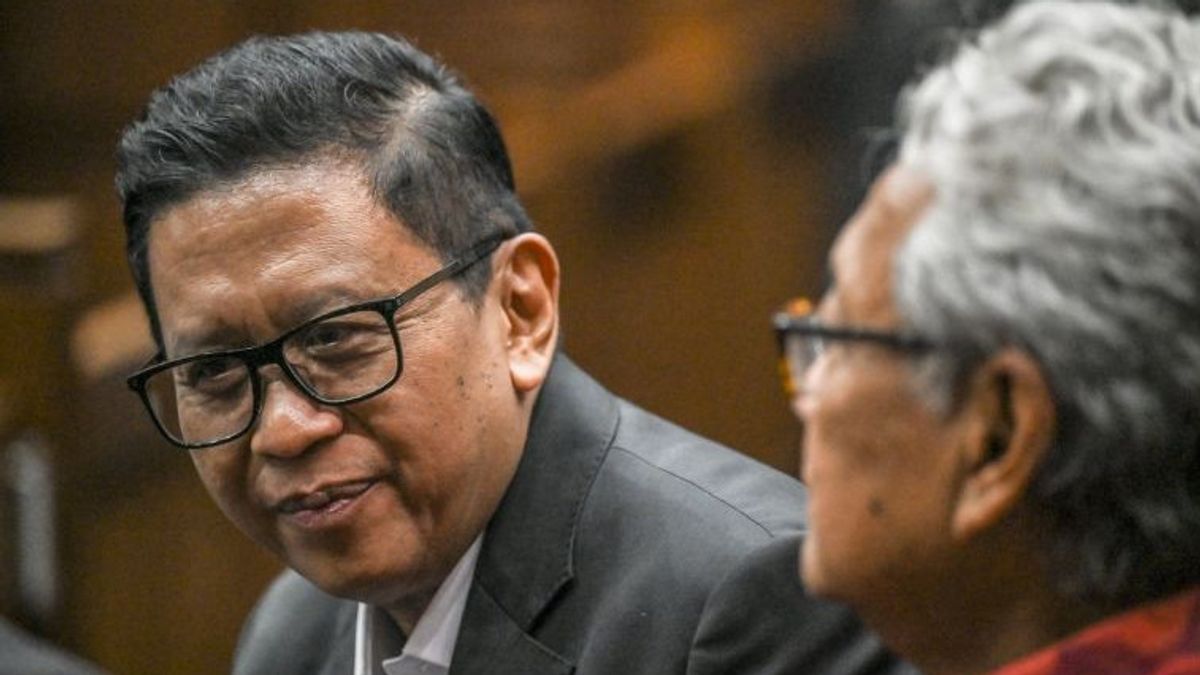 Bacakan Pledoi, Tangis Hasto Pecah Saat Singgung Bung Karno dan Megawati
