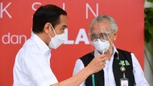 Ini Profil Abdul Muthalib, Dokter yang Suntikan Vaksin ke Jokowi