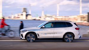 Siap Meluncur di 2028, Inilah Hal Penting dari Mobil Hidrogen BMW iX5