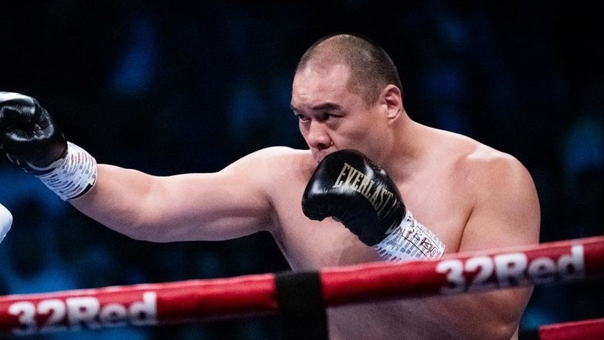 Zhilei Zhang Enthusiastically Riding Ring Against Joseph Parker