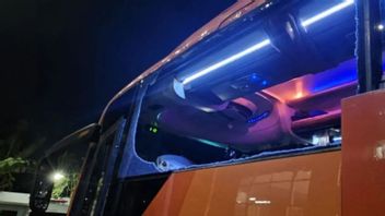 Polisi Periksa Belasan Saksi Kasus Pelemparan Bus Persik, Belum Ada Tersangka