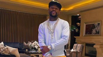 Mayweather Vs Ronaldo: Who Has The Most Expensive Jewelry Collection?