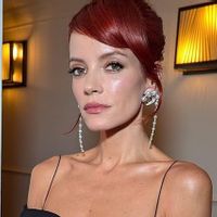 Foto Kaki Lily Allen Laris Manis di OnlyFans, Royalti Musiknya Kalah