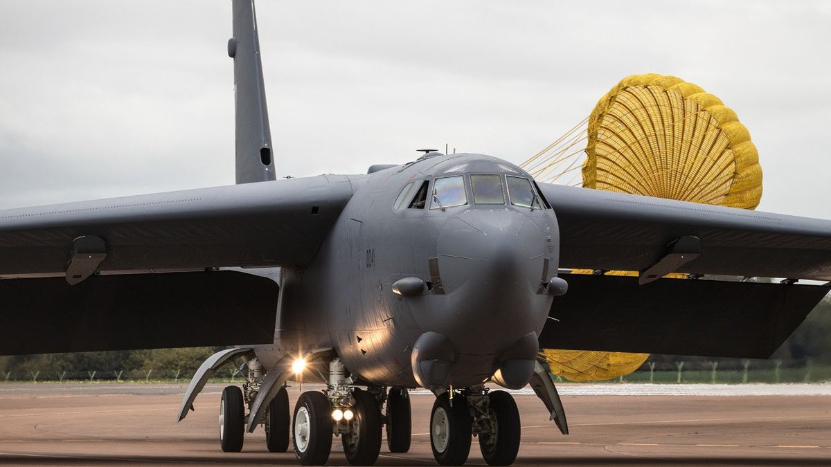 Sempat Gagal Tiga Kali, Angkatan Udara AS Sukses Uji Coba Senjata Hipersonik Menggunakan Pesawat Pembom B-52