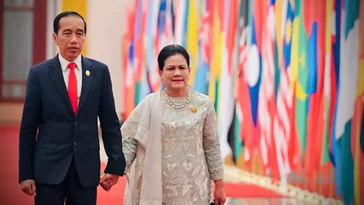 Prior To The Working Visit To The Region, Jokowi Invited The First Lady To Vlog
