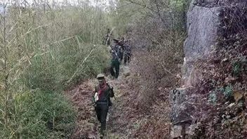 الجيش الأعلى للقوات المسلحة الهجمات العرقية قاعدة عسكرية، وقتل ثمانية جنود البورميين