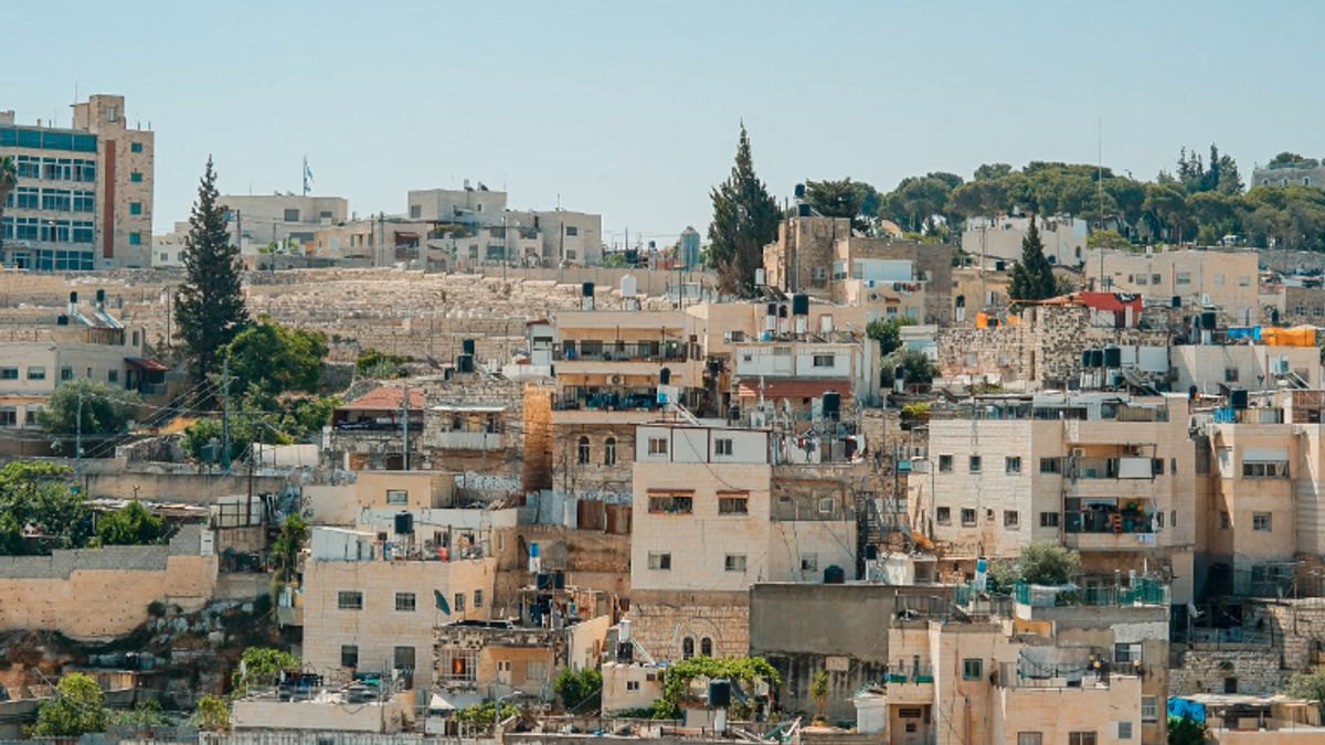 الفلسطينيون يطلبون من الجميع أن يكونوا حريصين على مراجعة العلاقات مع إسرائيل