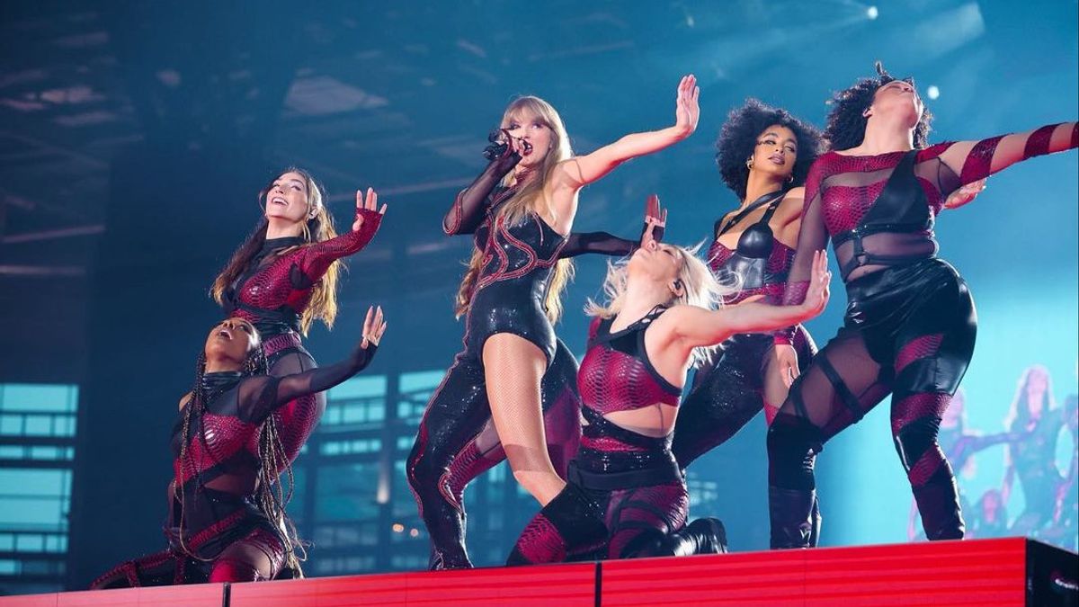 <i>Gokil</i>! Penggemar Taylor Swift di Argentina Berkemah sejak Juni Demi Jadi Saksi Eras ​​Tour