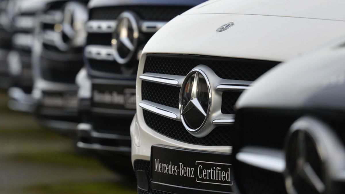 Successful Production Of The Most Luxurious Sedan Model, Government Praises Mercedes Benz Indonesia