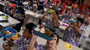 Program Makan Siang Gratis Dikoreksi: Pelajaran bagi Publik, Janji Kampanye Politik Memang Tak Realistis