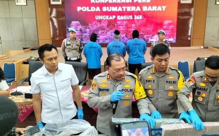 Polda Sumbar Tangkap 2 Polisi Pelaku Pencurian Uang Miliaran di Mobil Pengisi ATM