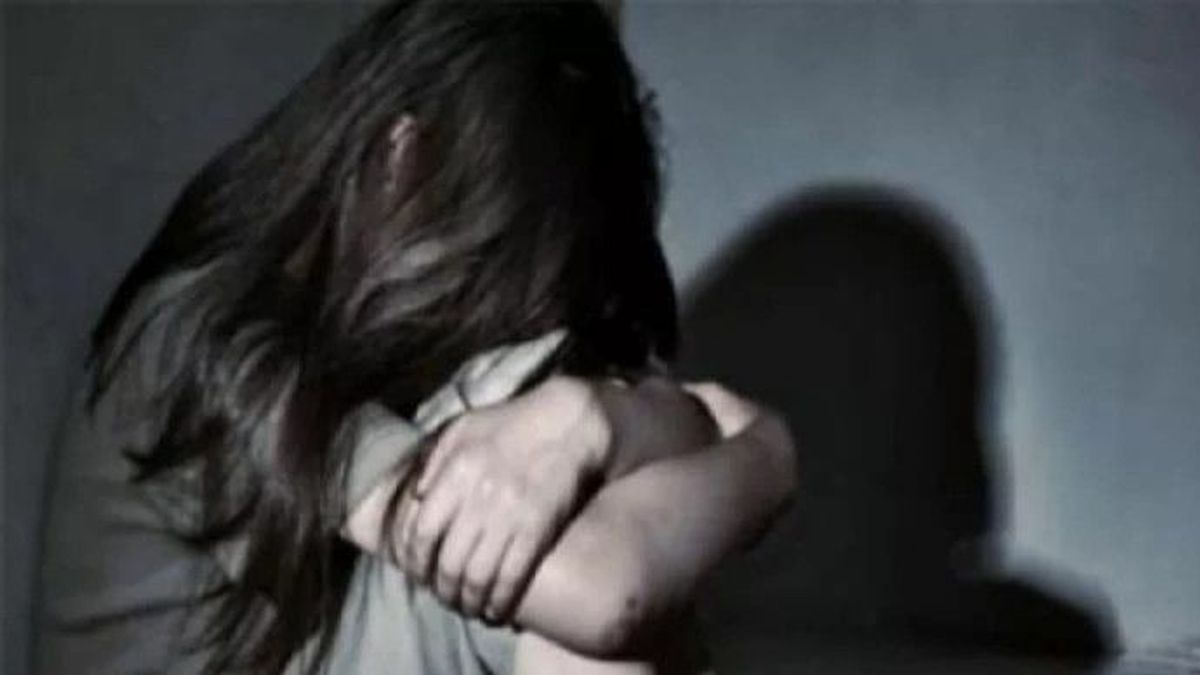 A Father In Samarinda Molested A 15-year-old Stepdaughter